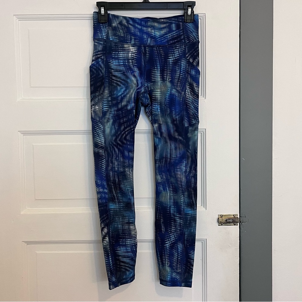 Lululemon Invigorate High-Rise Crop 23"